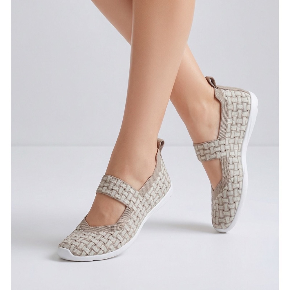 NEW Bernie Mev Cuddly Weave nude Mary‎ Jane Women 6 EU 37 Tan Woven Flats